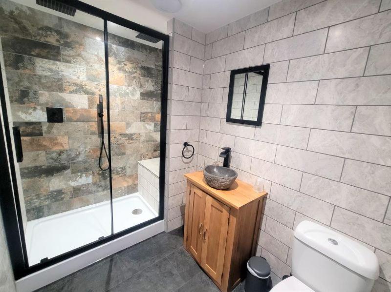 Friary House Serviced By Roomsbooked - 24hr Reception Gloucester
