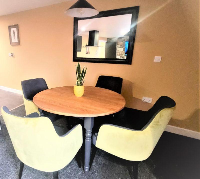 Friary House Serviced By Roomsbooked - 24hr Reception Appartement Gloucester